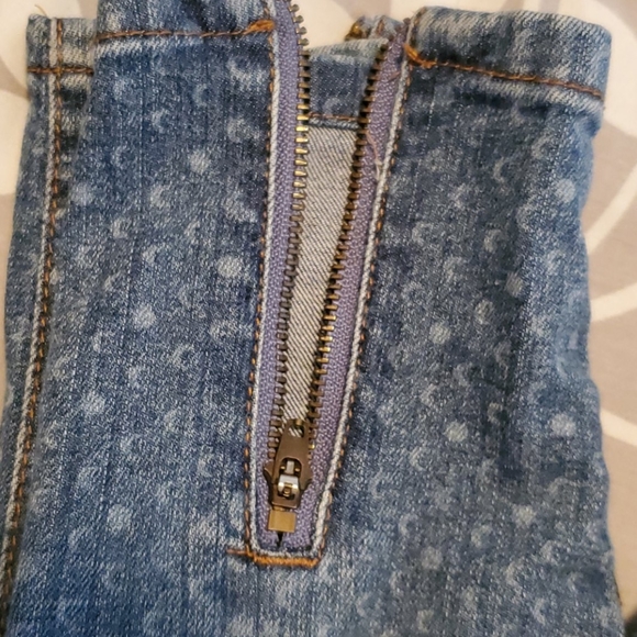 Jeans - Picture 3 of 4